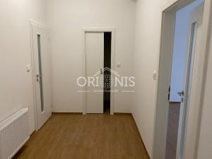 Pronájem bytu 2+1, Kadaň, Mírové náměstí, 60 m2