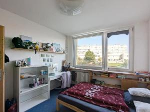 Prodej bytu 4+kk, Praha - Horní Měcholupy, Livornská, 71 m2