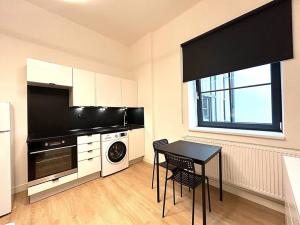 Pronájem bytu 1+kk, Praha - Vysočany, Poděbradská, 27 m2