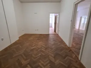 Pronájem kanceláře, Praha - Staré Město, Celetná, 90 m2