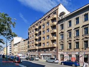 Pronájem bytu 1+kk, Praha - Holešovice, Dělnická, 27 m2