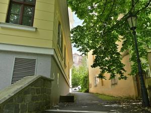 Prodej bytu 3+kk, Karlovy Vary, Zámecký vrch, 102 m2