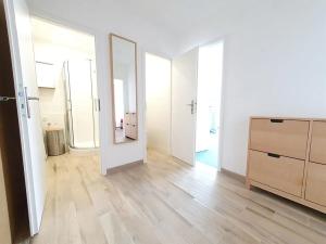 Pronájem bytu 2+kk, Praha - Černý Most, Kpt. Stránského, 42 m2