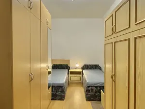 Pronájem bytu 2+kk, Praha - Bubeneč, Národní obrany, 42 m2