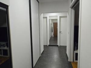 Pronájem bytu 2+kk, Praha - Holešovice, Ortenovo náměstí, 58 m2