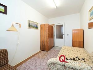 Pronájem bytu 2+kk, Praha - Zbraslav, Na vrškách, 45 m2