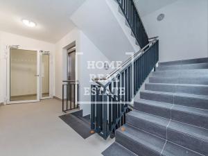 Prodej bytu 1+kk, Praha - Smíchov, Pod Barvířkou, 36 m2