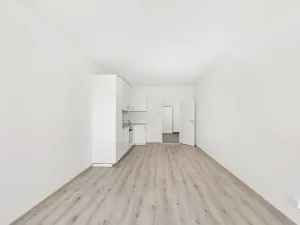 Pronájem bytu 1+kk, Praha - Záběhlice, Choceradská, 39 m2