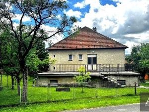 Prodej rodinného domu, Bystřice pod Lopeníkem, 230 m2