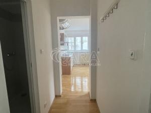 Pronájem bytu 1+kk, Praha - Podolí, Nedvědovo náměstí, 24 m2