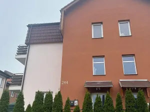 Prodej bytu 3+kk, Králův Dvůr, Na Lucberku, 122 m2