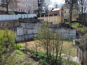 Prodej komerčního pozemku, Karlovy Vary, Hálkův vrch, 1340 m2