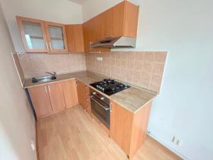 Pronájem bytu 1+1, Praha - Nusle, Kloboučnická, 43 m2