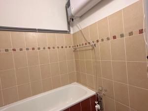Pronájem bytu 1+1, Praha - Nusle, Kloboučnická, 43 m2