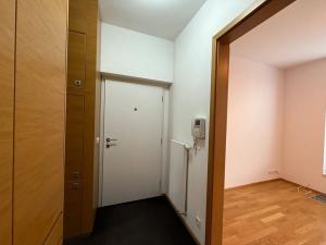 Pronájem bytu 3+kk, Praha - Kunratice, Dolnomlýnská, 118 m2