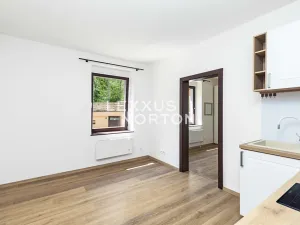 Prodej bytu 2+kk, Líšnice, Spálený Mlýn, 36 m2