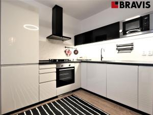 Pronájem bytu 2+kk, Brno, Žitná, 35 m2