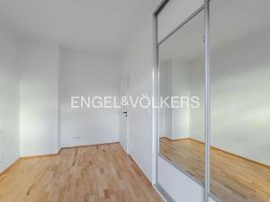 Pronájem bytu 2+kk, Praha - Smíchov, Na pláni, 52 m2