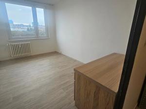 Pronájem bytu 2+kk, Praha - Záběhlice, Choceradská, 44 m2