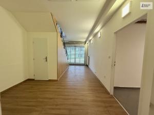 Pronájem obchodního prostoru, Praha - Háje, Hviezdoslavova, 714 m2