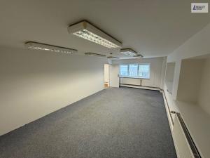 Pronájem obchodního prostoru, Praha - Háje, Hviezdoslavova, 661 m2