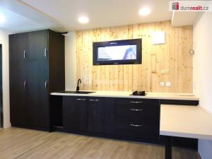 Prodej garáže, Pernštejnské Jestřabí - Maňová, 36 m2