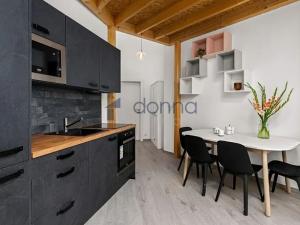 Pronájem bytu 2+kk, Praha - Žižkov, Bořivojova, 69 m2