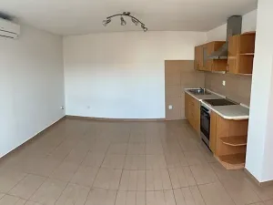 Pronájem bytu 1+kk, Kladno, Čermákova, 30 m2