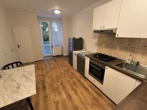 Pronájem bytu 3+kk, Praha - Smíchov, Plzeňská, 62 m2