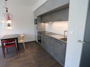 Prodej bytu 2+kk, Praha - Dejvice, Lindleyova, 51 m2