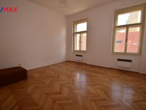 Pronájem bytu 2+1, Písek - Vnitřní Město, Chelčického, 66 m2