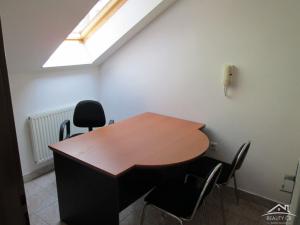 Pronájem kanceláře, Jihlava, 185 m2