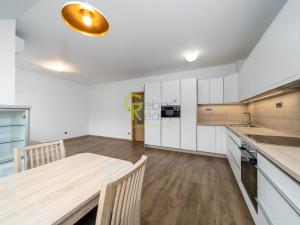 Pronájem bytu 3+kk, Praha - Kbely, Herlíkovická, 77 m2