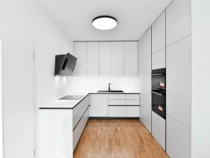 Pronájem bytu 2+kk, Praha - Hloubětín, Waltariho, 56 m2