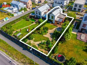 Prodej rodinného domu, Praha - Cholupice, Lhenická, 152 m2