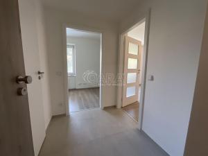 Pronájem bytu 2+kk, Praha - Hloubětín, Na obrátce, 29 m2