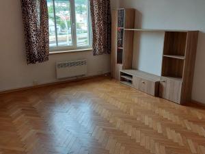 Pronájem bytu 3+kk, Praha - Radotín, Věštínská, 80 m2