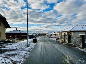 Prodej pozemku pro bydlení, Dubí - Mstišov, Na Barborce, 806 m2