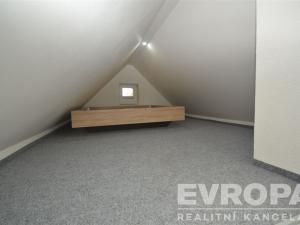 Prodej rodinného domu, Praha - Dolní Chabry, Kobyliská, 225 m2