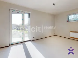 Prodej bytu 2+kk, Ježov, 63 m2