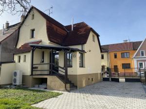 Pronájem vily, České Budějovice - České Budějovice 7, Purkyňova, 101 m2