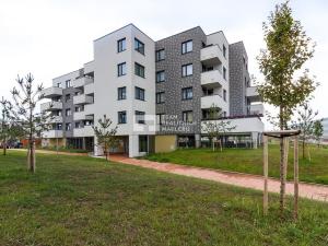 Pronájem bytu 2+kk, Praha - Dolní Měcholupy, Kryšpínova, 62 m2