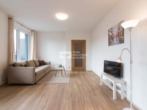 Pronájem bytu 2+kk, Praha - Dolní Měcholupy, Kryšpínova, 62 m2