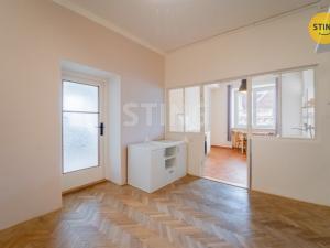 Prodej bytu 3+kk, Prostějov, nám. Padlých hrdinů, 77 m2