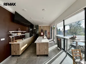 Pronájem komerční nemovitosti, Ostrov, 38 m2