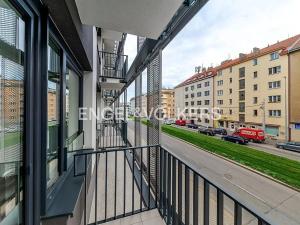 Pronájem bytu 2+kk, Praha - Vysočany, Kolbenova, 51 m2