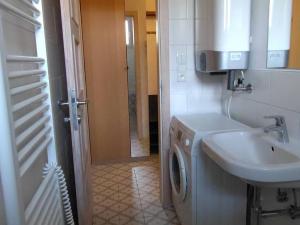 Pronájem bytu 2+kk, Tábor, Zbyňkova, 49 m2