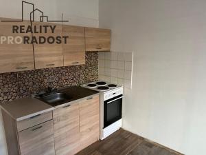 Pronájem bytu 1+kk, Teplice, Pod školou, 31 m2