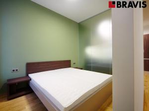 Pronájem bytu 2+kk, Brno, Jakubská, 65 m2