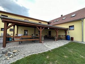 Prodej ubytování, Bošilec, 942 m2